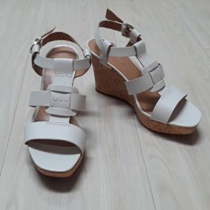 Franco Sarto white leather wedge sandals shoes